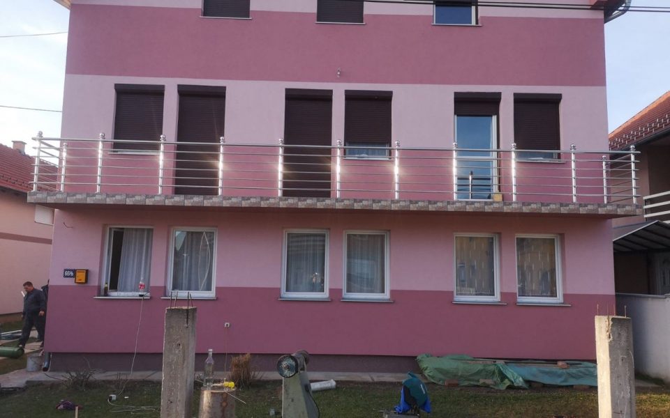 Prohromski gelenderi Batajnica