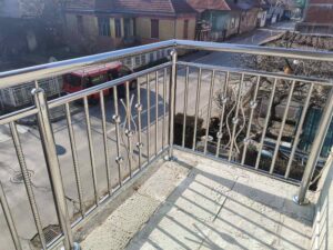 Radlovani prohromski inox gelenderi