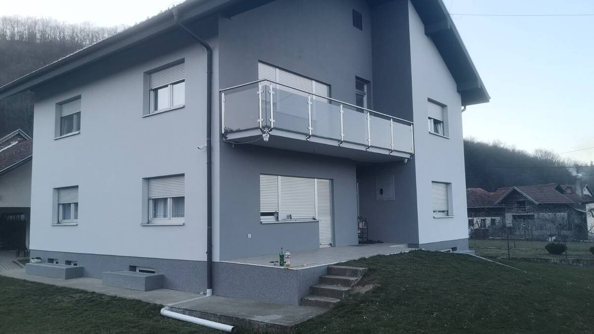 Gelenderi i ograde u kombinaciji Inox - Staklo